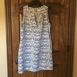 Kenar Sleeveless Casual Shift